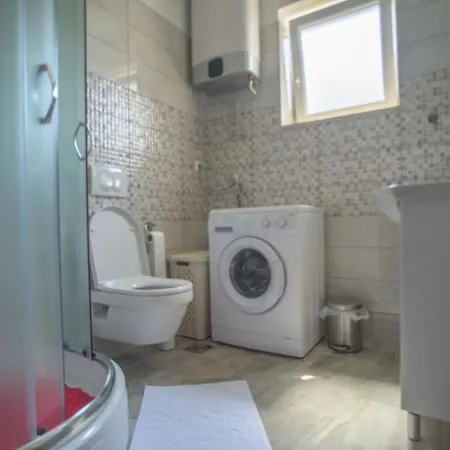 Apartment Marenic Cres